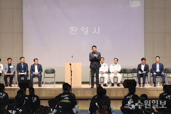 최현덕 시장이 제20회 남양주시장기 합기도대회’에서 환영사를 하고 있다. (사진=남양주시)