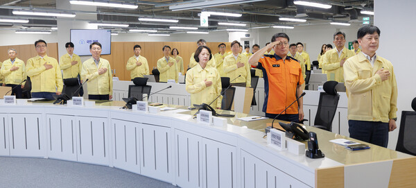 추미애 경기도지사는 18일 전시종합상황실에서 열린 2026 을지연습 최초 상황보고 회의를 주재했다 (경기도 제공)