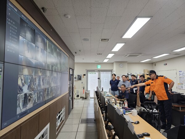 용인서부소방서는 추석 명절을 앞두고 다중이용시설 현장안전지도를 실시했다 (용인서부소방서 제공)